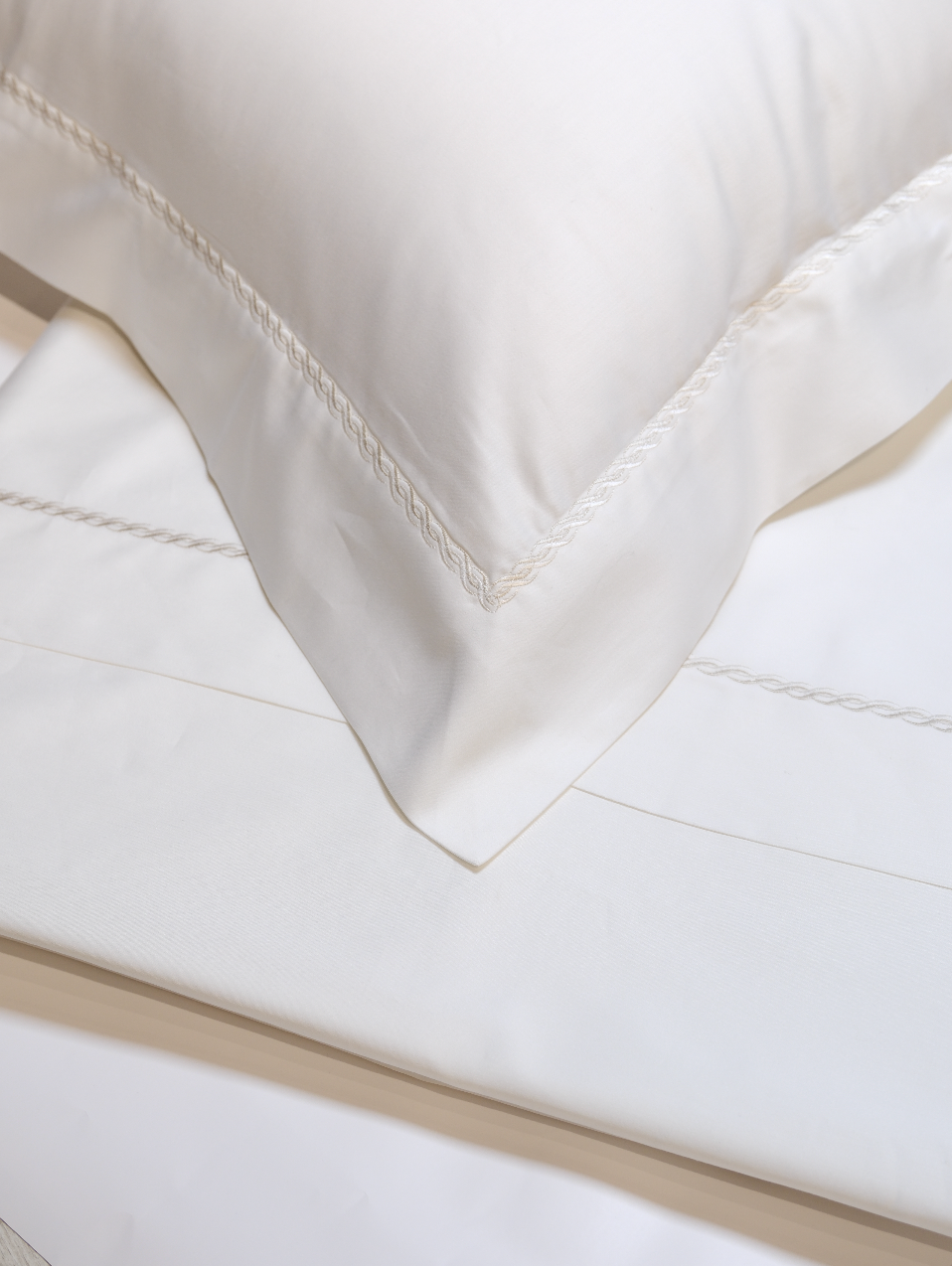 Clarette Oxford Pillowcase Set