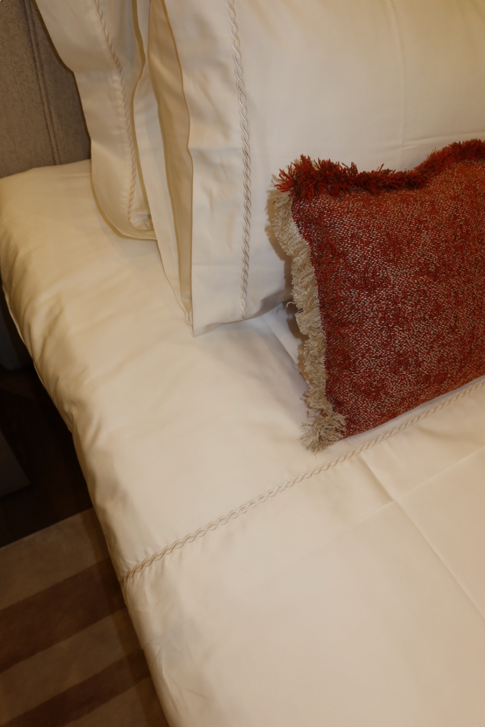 Clarette Bedding Set