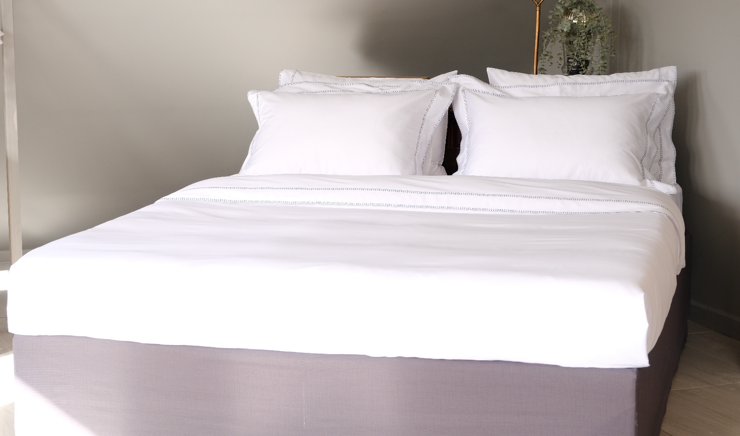 Marea Bedding Set