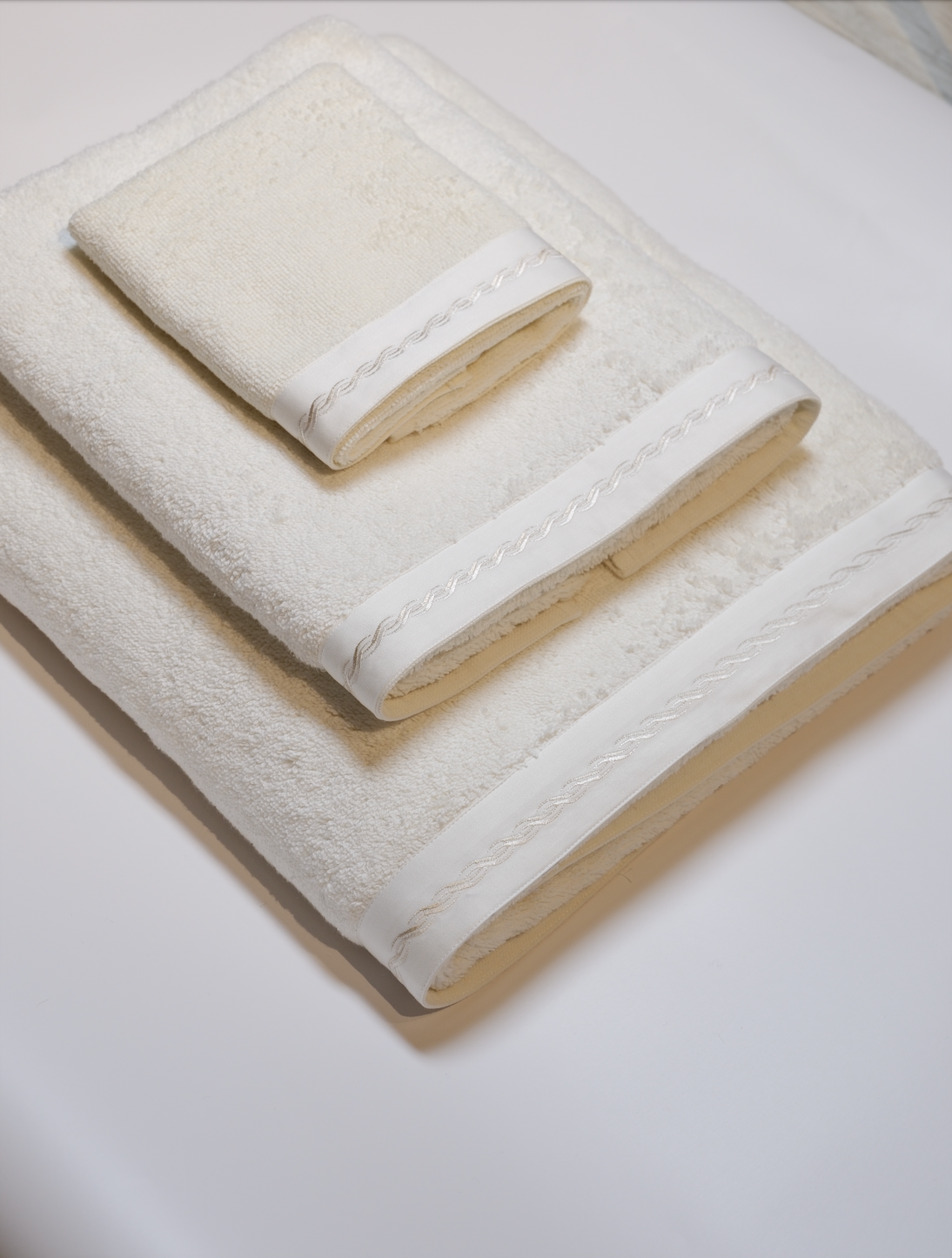 Clarette Hand Towel